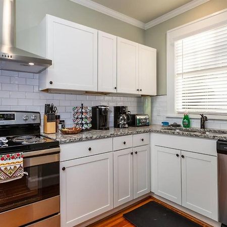 Renowned Historic Home Downtownacross From Park Winston-Salem Exterior foto
